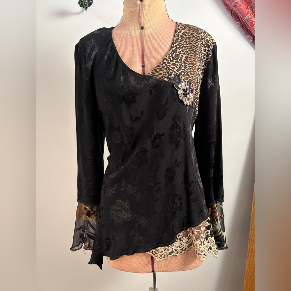 VINTAGE Spencer Alexis Black Embroidered Black Asymmetrical Blouse Tunic Size 6